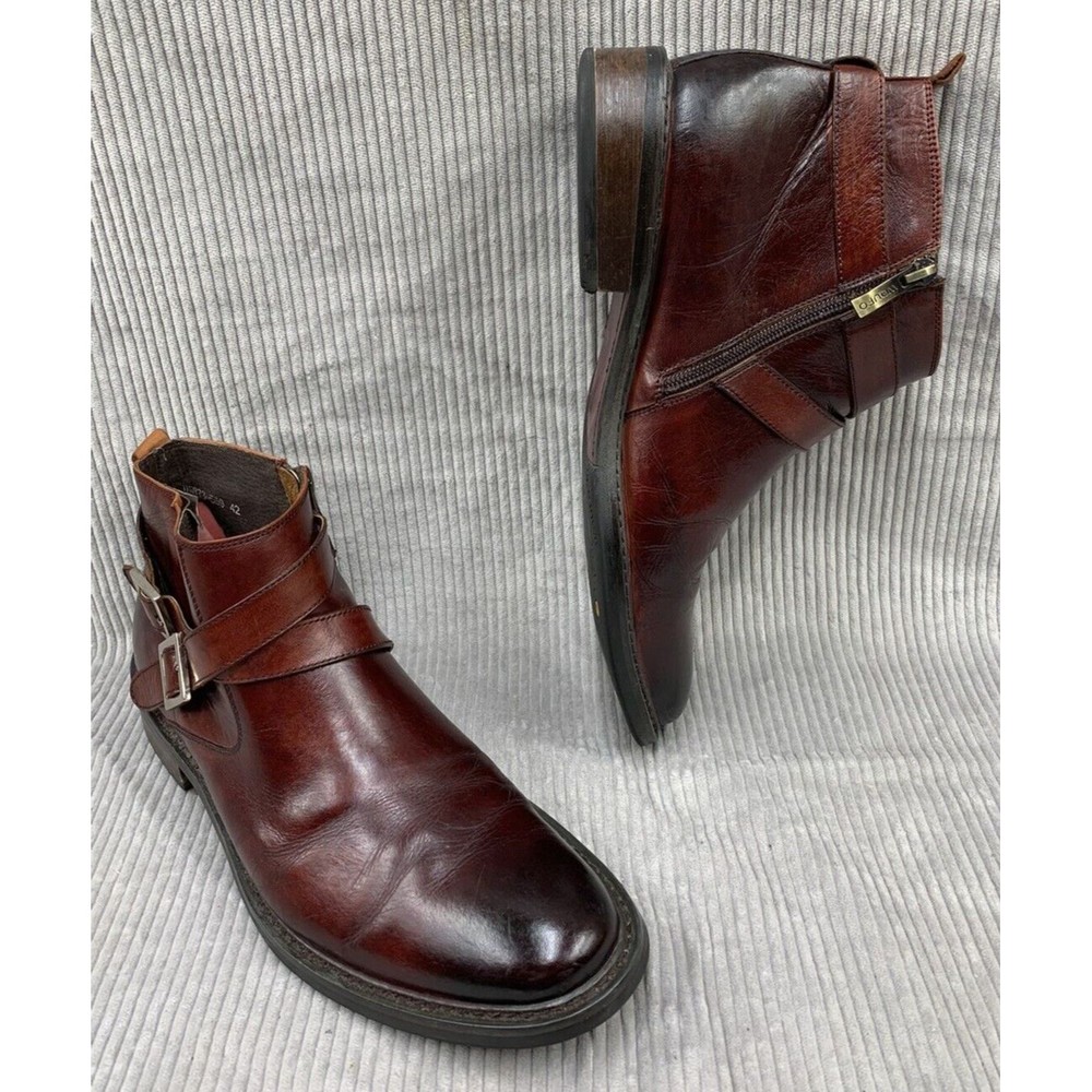 Men's Brown Leather Chukka Boots